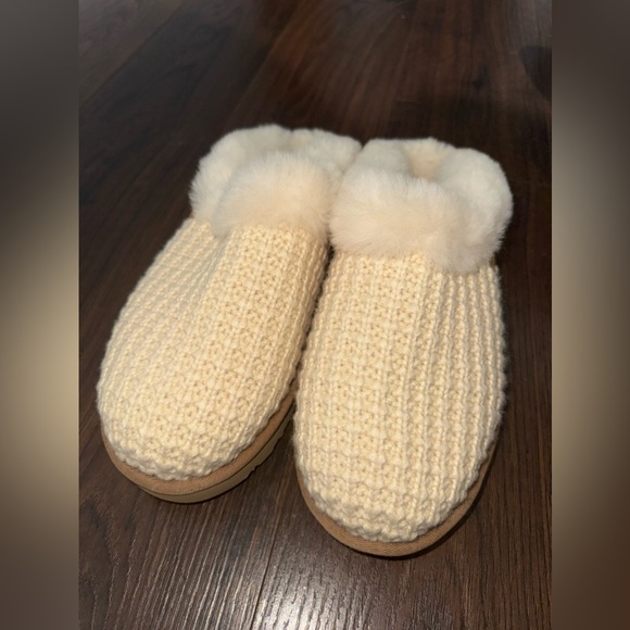 UGG Cluggette Knit Slipper Women’s 9 - Picture 4 of 9